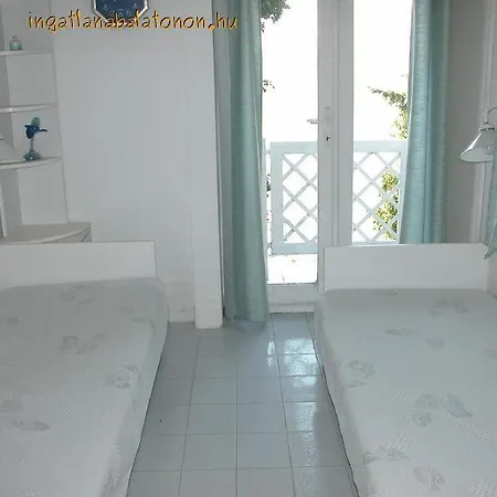 79 - Vizparti Szallas Egy Hangulatos Nyaralohazban * バラトンサールソー