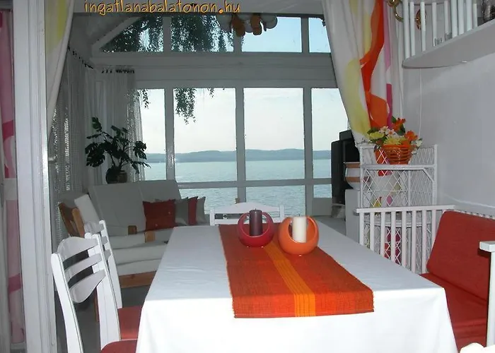 79 - Vizparti Szallas Egy Hangulatos Nyaralohazban דירה *