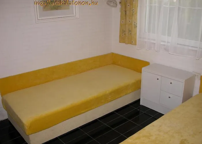 79 - Vizparti Szallas Egy Hangulatos Nyaralohazban דירה באלאטונסארסו