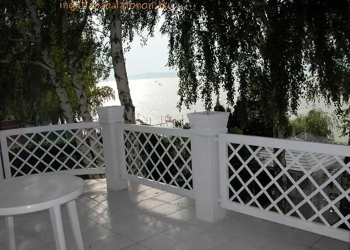 79 - Vizparti Szallas Egy Hangulatos Nyaralohazban