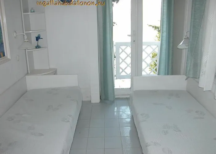 79 - Vizparti Szallas Egy Hangulatos Nyaralohazban * באלאטונסארסו